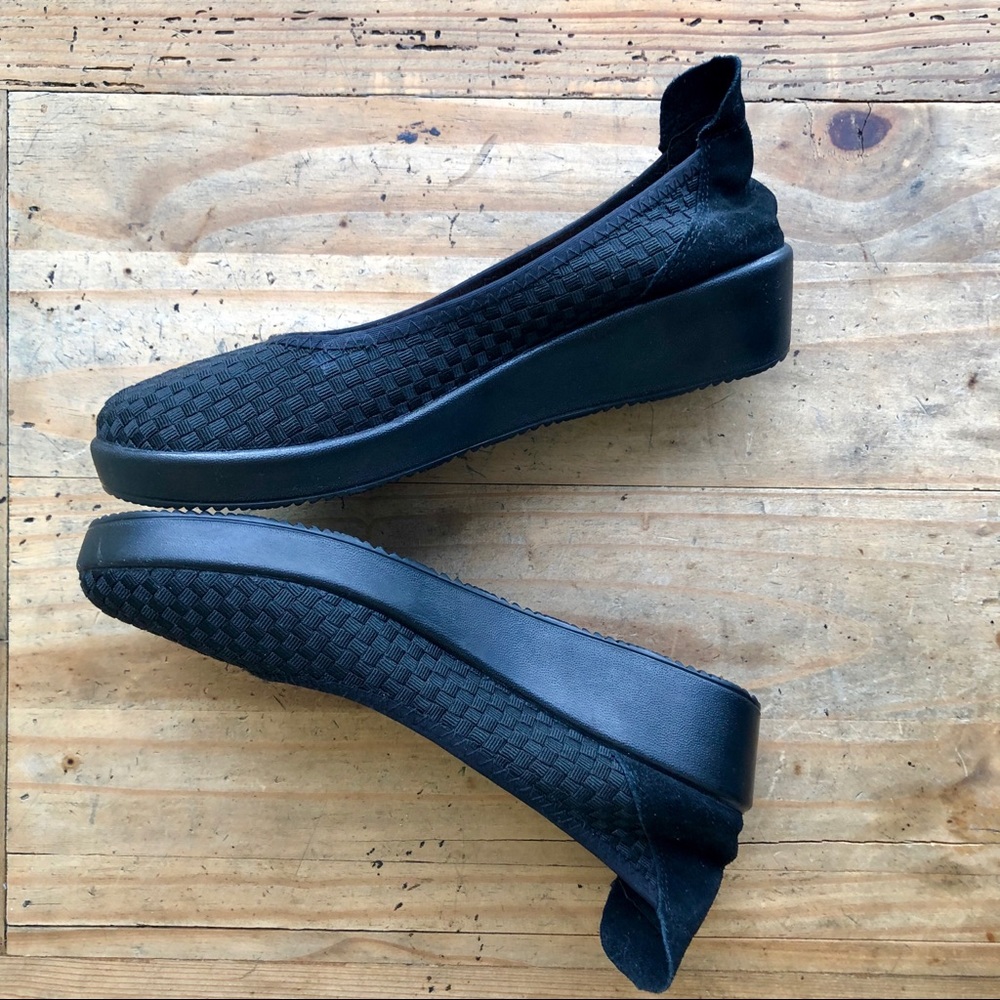 Woven Fabric/Suede Wedge w Memory Foam Footbed